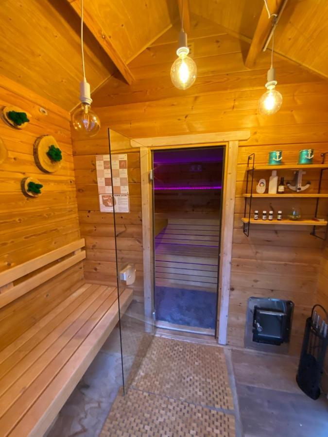Domek Inosasino Z Basenem I Sauna المظهر الخارجي الصورة