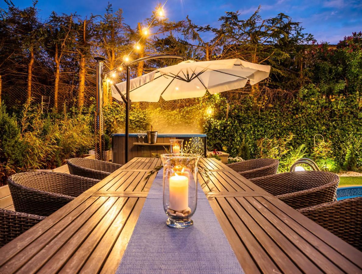 Domek Inosasino Z Basenem I Sauna المظهر الخارجي الصورة