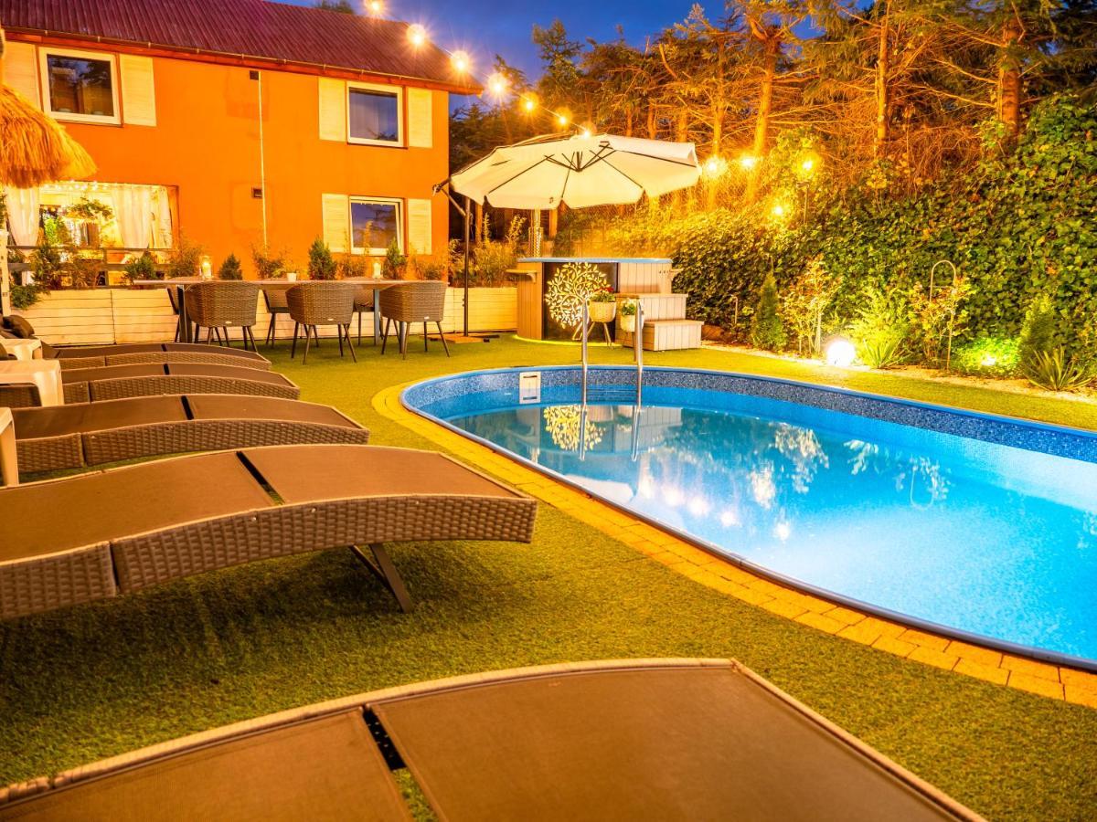 Domek Inosasino Z Basenem I Sauna المظهر الخارجي الصورة